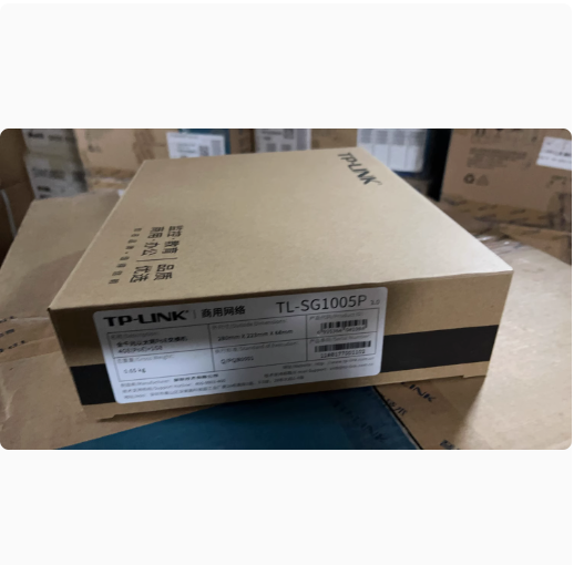 5-port TL-SG1008D Gigabit Plug and Play Network Switch with 11.9M Packet Forwarding Rate