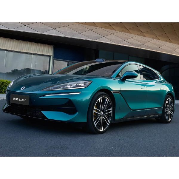 2024 Denza Z9GT Hybrid Sedan with 710 kW Maximum Power, 630 km CLTC Range, and 3.4s 0-100 km/h Acceleration