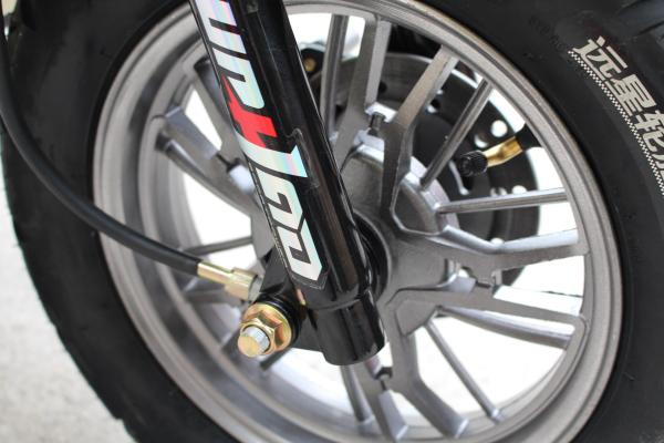 Ash Plastic Body Electric Powered Moped / Bike Moped Alloy Wheel Front Disc Brake