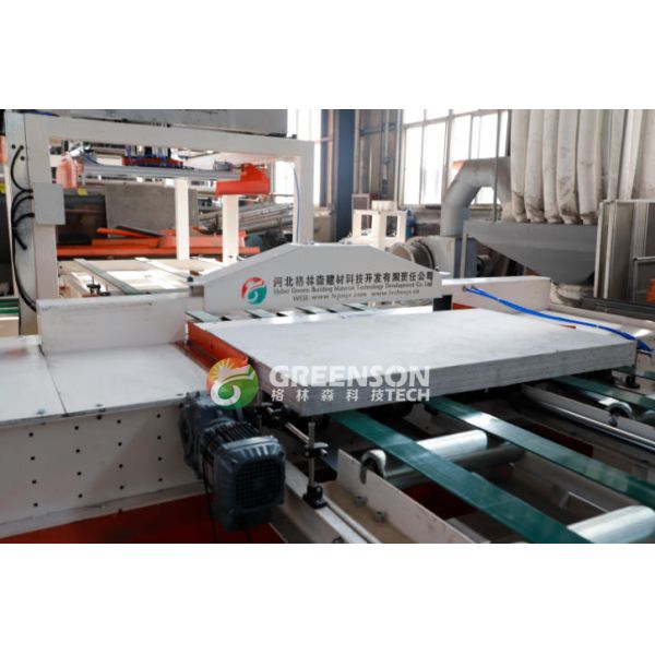 Automatic Gypsum Board Strip Cutting Machine For 100mm Wide Slats Dust Free Cutting