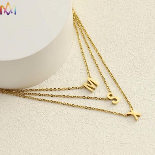 Ожерелье отсутствие аллергических начальных женщин алфавита выгравированное