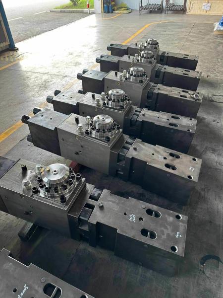 Earth-Moving Construction Main Body Of Hydraulic Breaker SB81A SB121 SB151 With 870 KGS Product Weight