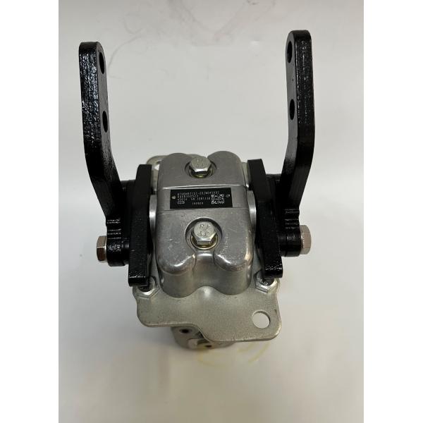 PC200-7 Komatsu Stroke Control Valve , 702-16-01861 Hydraulic Foot Pedal Valve