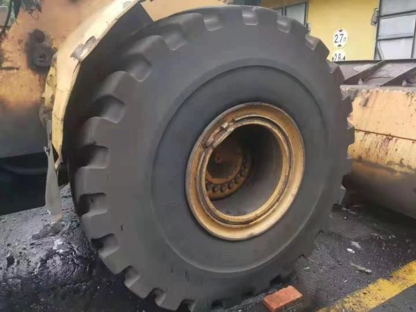 972h Cat Caterpillar 972h Chargeur à roues utilisé au Japon 126,7kN Force de levage