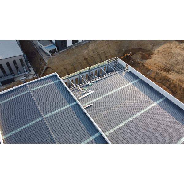 Q355B Raw Steel Material Prefabricated Steel Structure Fixed Upon The Flat Roof Optional Insulation Panels for Space Utilization