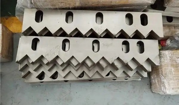 Waste Textile Hard Plastic Woven Bag Wood Rubber Shredder Single Shaft for Processing