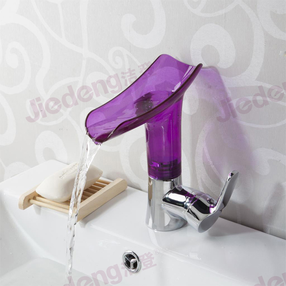Basin Faucet Brass Body Zinc Handle 35mm Ceramic Cartridge Chrome Surface Finished with Acrylic Water Spout and Flexible Hoses