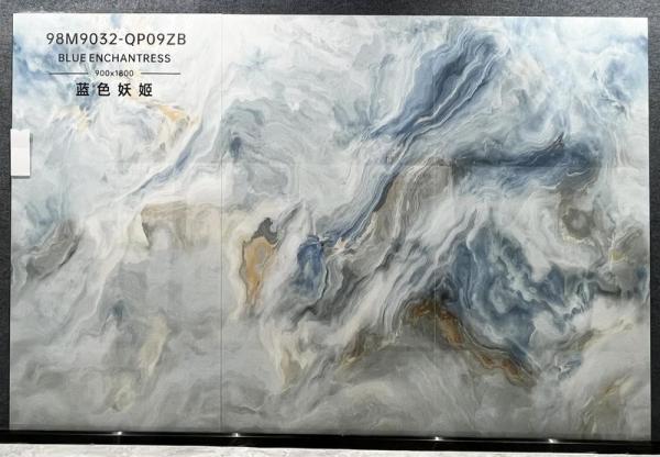Protégé contre l'humidité 900x1800x9mm Résistant à l'usure au sol intérieur Carreaux de porcelaine poli bleu blanc vitré pour la décoration