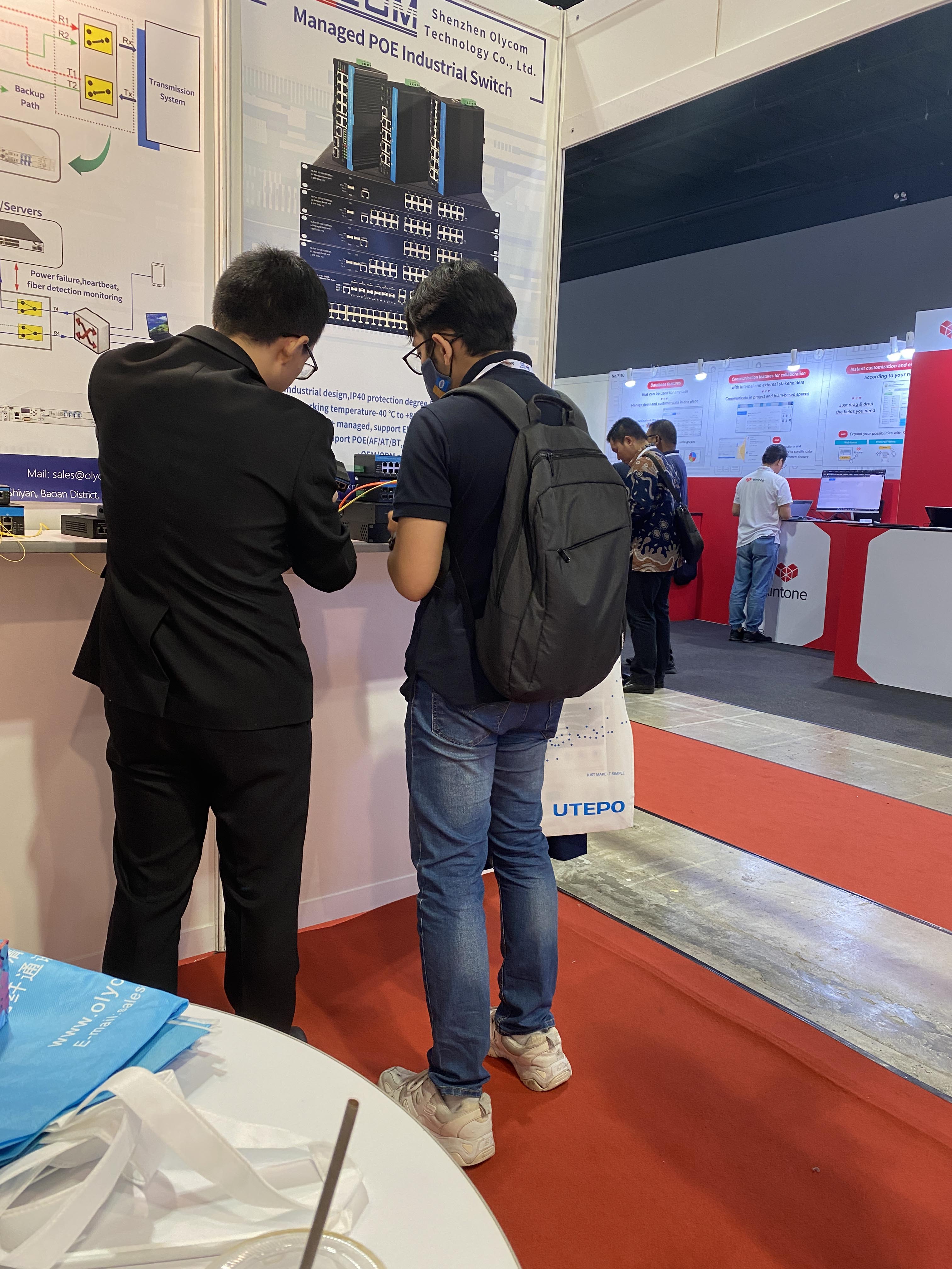 8 портов Ultra PoE VLAN Управляемый коммутатор Гигабитный Ethernet 802.3bt Соответствующий бюджету 720 Вт