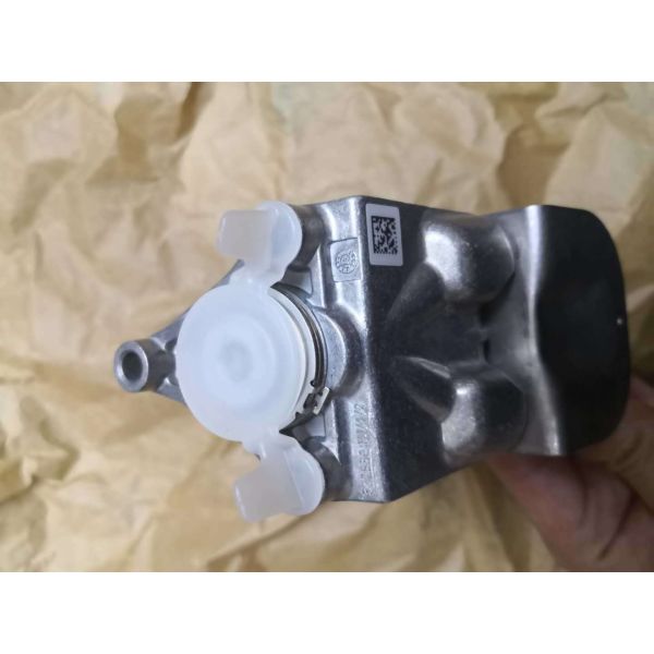 S17J0-E0011 0444043063 Urea nozzle FOR HINO 