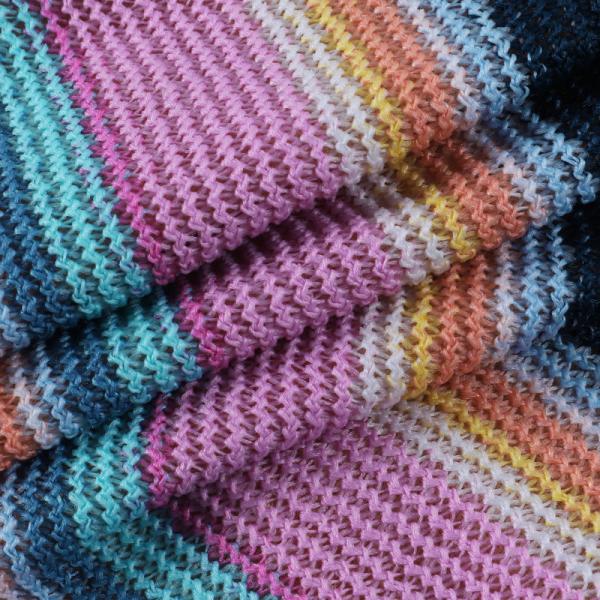 Покрашенное тонкое шеи безрукавное сексуальное вяжет перекрестных женщин блузки