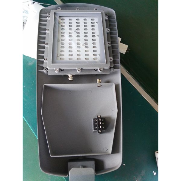50 - 70W LED Street Light Fixtures Diecasting Aluminum IP66 Water Proof