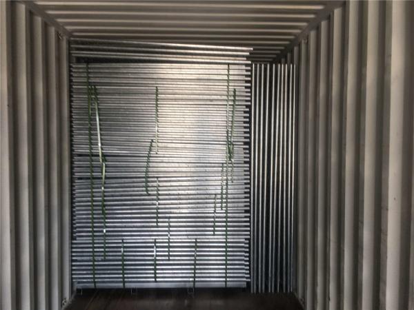chain link temporary construction fence panels 6FT X 10F Mesh 2 3/8  x 2 3/8 ( 60mm x 60mm ) x 12 gauge wire