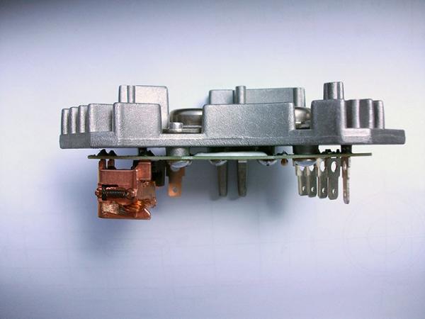 0.25 Weight VW Blower Resistor Regulator , Fan Motor Resistor 8D1907521