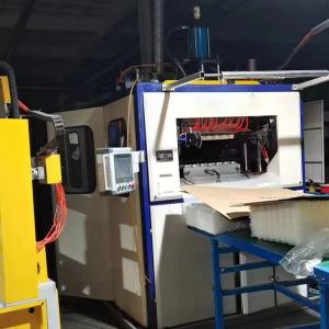 Machine thermoformatrice pour l'application industrielle pour fabriquer des bo