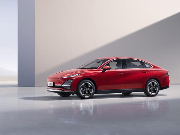 Novo carro elétrico 2024 veículo híbrido carros elétricos 4 portas 5 assentos em estoque para Wuling Xingguang Phev