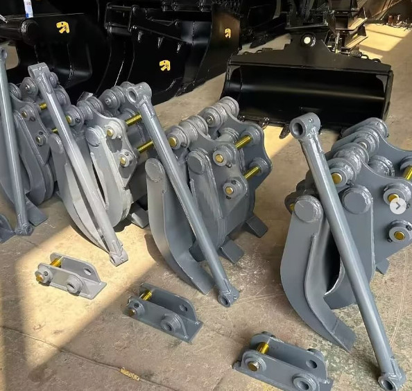 Mini Excavator Hydraulic Tilting Bucket For Kubota 1.7ton Excavator hydraulic tilt bucket , excavator attachments