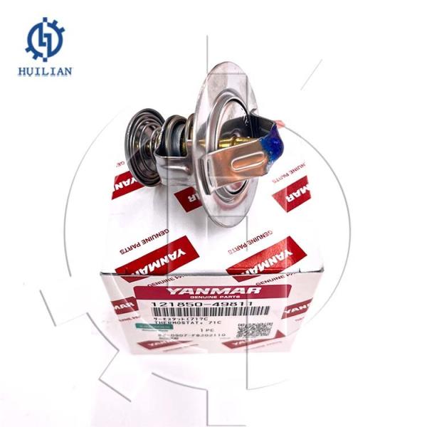 Standard Diesel Engine Parts 121850-49811 121850-49540 121850-49550 Thermostat For 4TNV98L Yanmar Engine