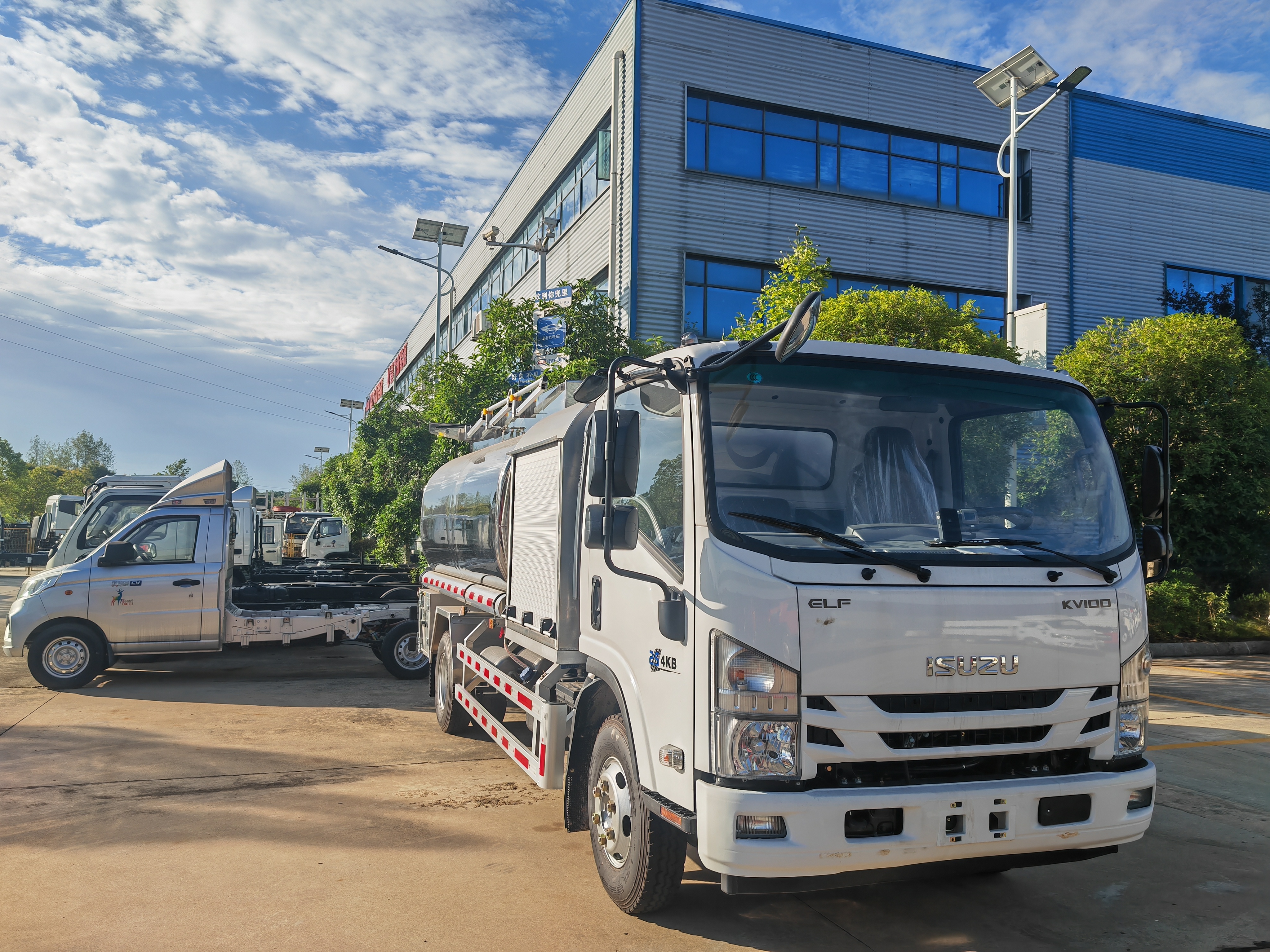 ISUZU Stainless Steel Aircraft Refueling Truck (Jet A-1 Aviation Tanker)