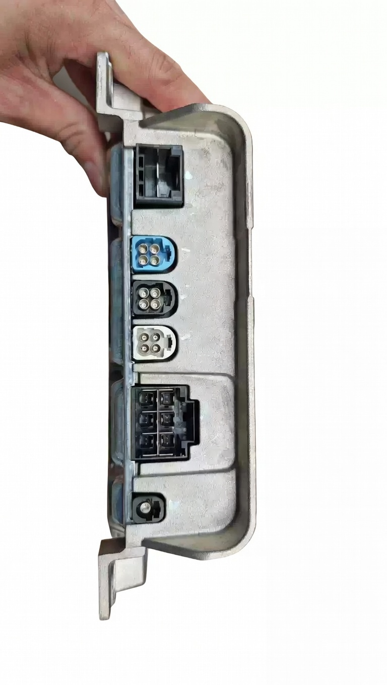 For Ideal L6L7L8L9 I6i8 FSD Controller Automatic Driving Module FSD Control Module Computer