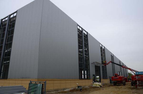 Prefabricated Steel Structural Building and Steel Frame Building Applications in Multi-Field Construction, Industrial, Commercial, and Residential Sectors