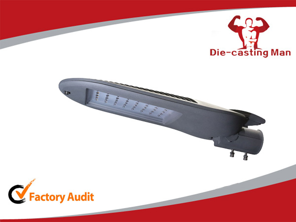 Алюминиевое приспособление уличного освещения снабжения жилищем уличного света СИД заливки формы 100В