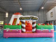 Novo Design PVC Inflável Castelo Salto Queijo Tempo Inflável Fun City Com Alto Deslizamento Curso de Obstáculos Para Aluguer
