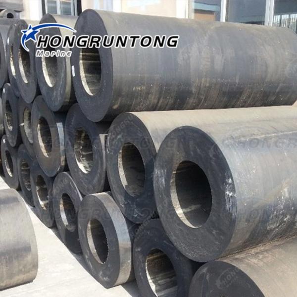 1000×2000mm Cylindrical Rubber Fenders Flexible Long Life Eco Friendly Material
