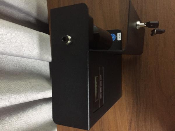 W180*D65*H230mm Commercial Builings Black Fragrance Diffuser Machine 150ml Oil Bottle 300CBM