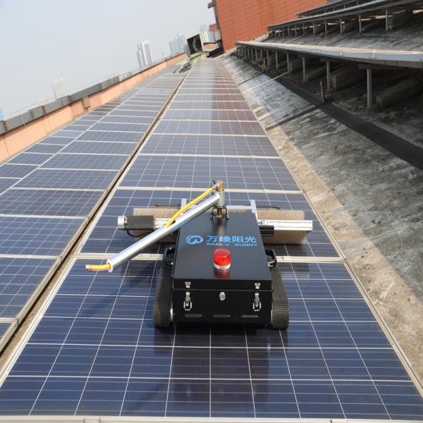 1.1m Width Rolling Brush Solar Cleaning Machine for Photovoltaic Farms Cleaning Process