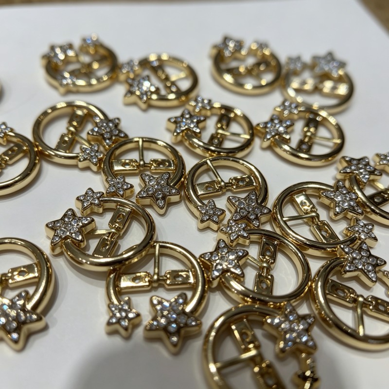 Polished Silver Stylish Womens Shoe Flowers Unique Design Elements For Trendy Footwear