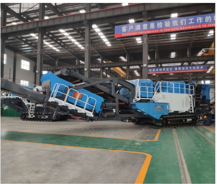 Mobile Crushing Plant Operates Smoothly With Stable Material Output