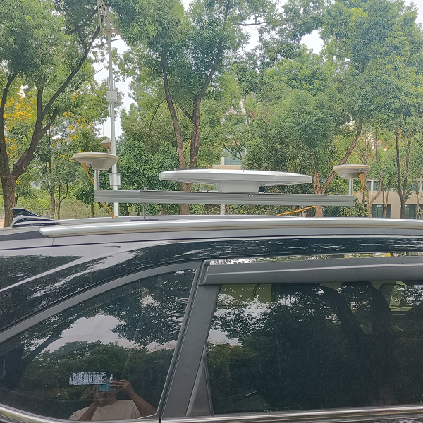 HP920 GNSS Receiver，High-Precision Dual-Antenna GNSS Positioning and Orientation