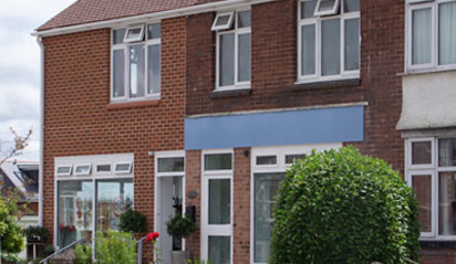 Long Life Span Tempered Glass Door , Double Swing Modern Aluminium Doors hinges types exterior hinges