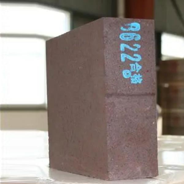 Fe2O3 4-5% Magnesia Lron Raw Material BOF Magnesia-Carbon Bricks for Superior Steel