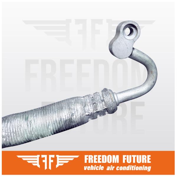 64538390652 Tubo de CA de carro Adequado 92-96 BMW E32 E34 3.0L 4.0L Tubos de ar condicionado de carro