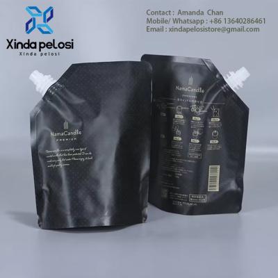 Saco de bico de papel de alumínio autônomo, para bebidas e alimentos líquidos.
