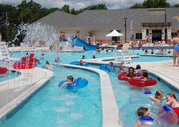 PLC Central Control Lazy River Water Park / Outdoor Aqua Park Equipment