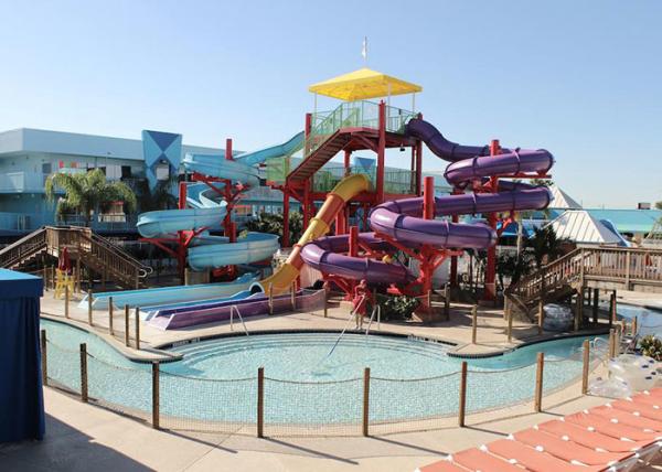 Professional Spiral Water Slide , Big Splash Water Slide 6 - 8mm Thickness