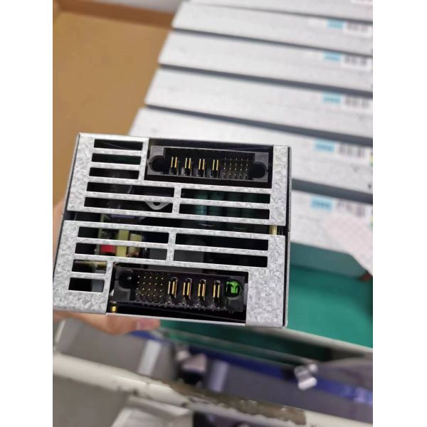 Modular High-Density Power: CE+T Sierra 25 Hot Swappable Bidirectional Converter Sierra 25-110/230-277 T724D50000