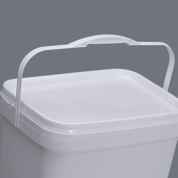 Container de stockage de seau en plastique rectangulaire fourni avec poignée de couvercle