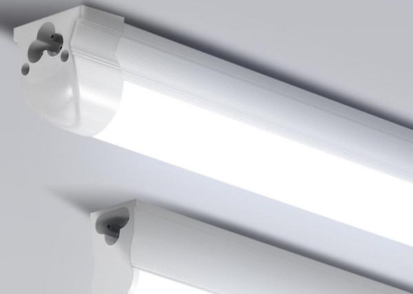 Economia de energia linear da luz de tira 38w-120w do jardim 130-150LM/W 4000K-5700K