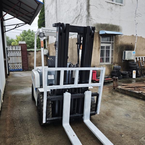 Used For Toyota TCM FD30 3t Forklift Original From Japan Used TCM 3tons 5tons Forklift Truck On Sale