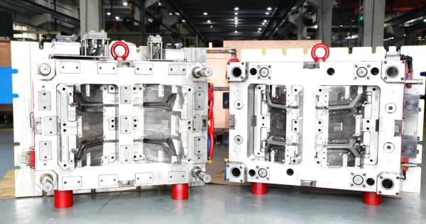 Automotive Plastic Mould double color parts Fully automatic production