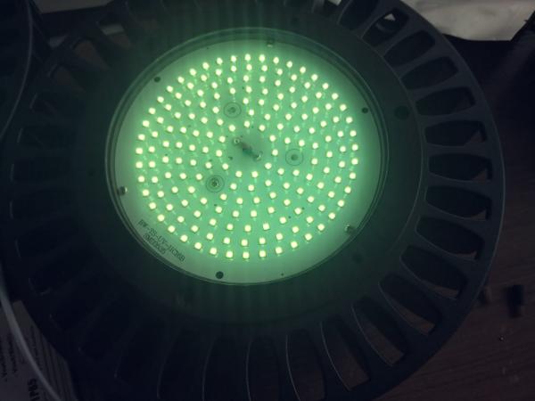 100W LED UV Blacklight With IP66, 365nm 395nm UVA Ultraviolet Floodlight For Pharmaceutical