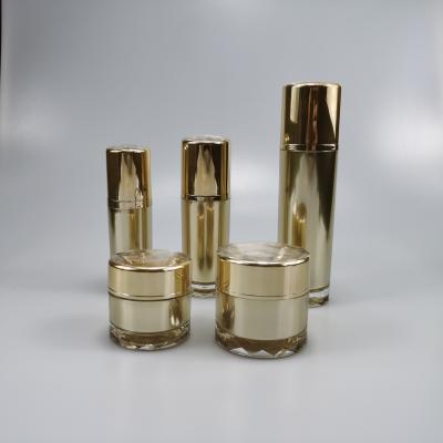 Botelha de Emulsão de Ouro Acrílico cilíndrico de 30 ml, 50 ml e 110 ml com tipo de vedação do pulverizador de bomba