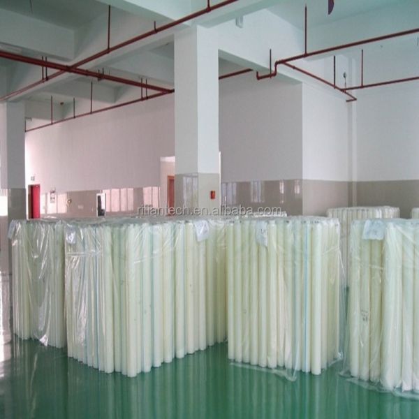 Película protectora de PE con impresión de logotipo de 2 colores, dureza suave y superficie lisa para protección de bordes de vidrio y metal