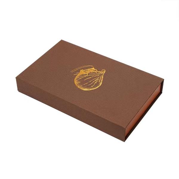 Customize Luxury Magnetic Closure Valentines Sweet Boxes Packaging Candy Gift Chocolate