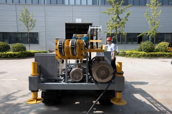 GM5B 6500N.M Road Dam Mining ancoram o diâmetro de Rod Drilling Rig 65mm