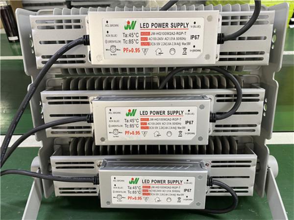 Casa de alumínio 300W Luzes de inundação LED / LED de alto mastro de alta eficiência à prova de água